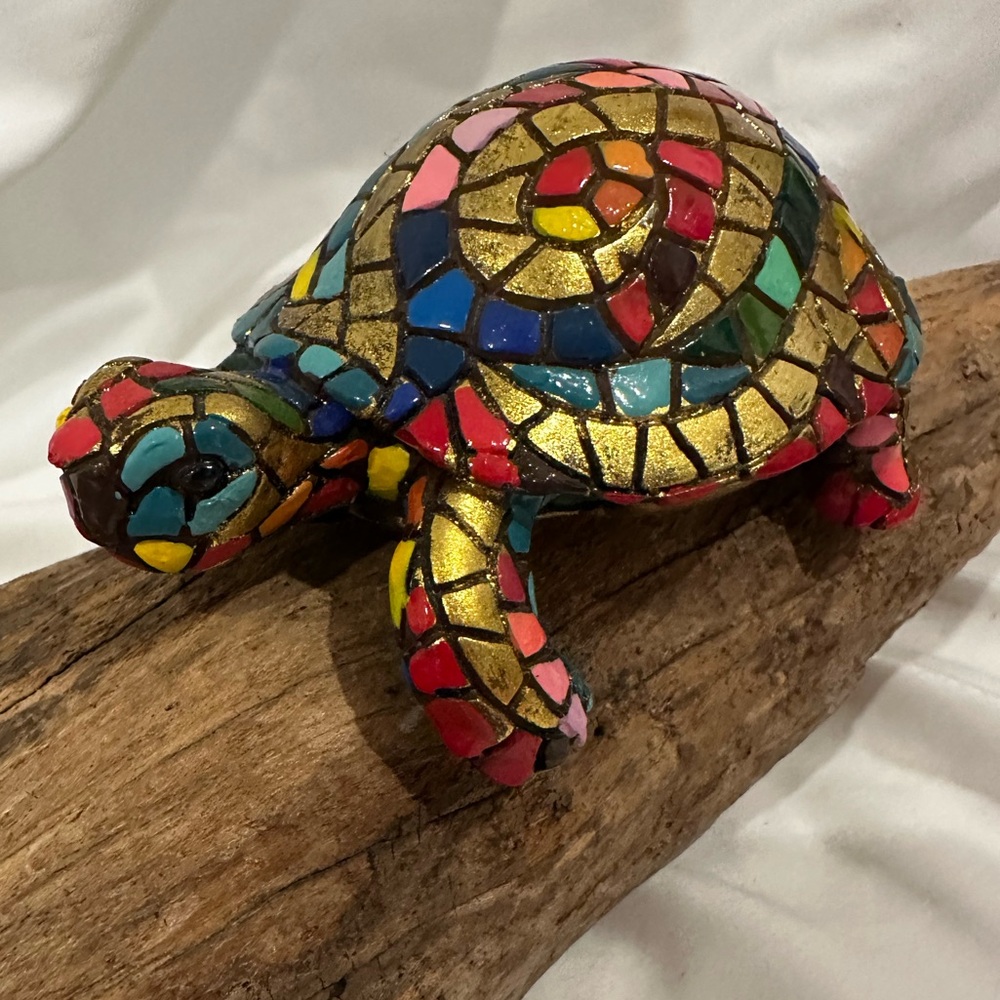 Barcino Designs a Colorful Mosaic Turtle Figurine